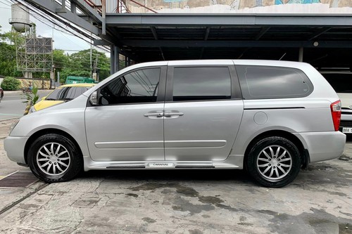 2nd Hand 2013 Kia Carnival 2.9L EX