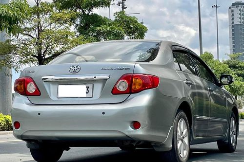 Old 2010 Toyota Corolla Altis 1.6 G AT