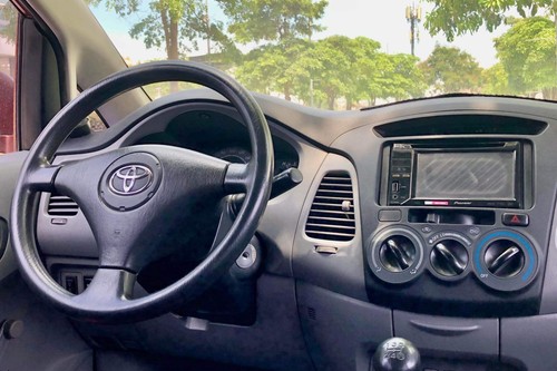 Used 2007 Toyota Innova 2.0L J MT