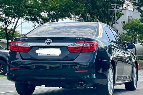 2nd Hand 2014 Toyota Camry 2.5G