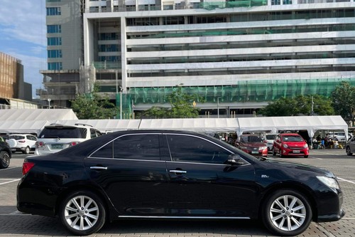 Old 2014 Toyota Camry 2.5G