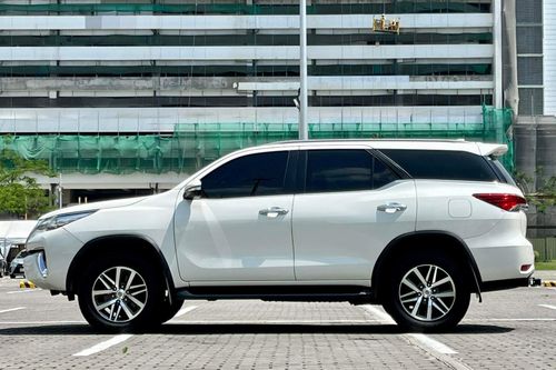 Old 2017 Toyota Fortuner 2.4 V AT