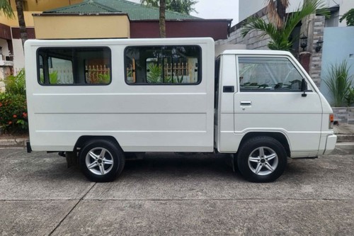 2nd Hand 2017 Mitsubishi L300 2.5L FB Deluxe MT