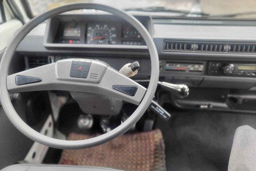 Second hand 2017 Mitsubishi L300 2.5L FB Deluxe MT 