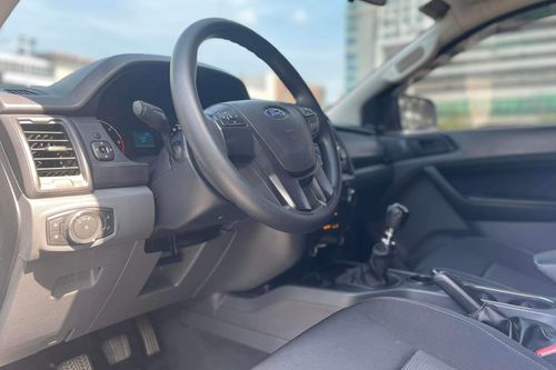 Second hand 2016 Ford Everest 2.2L Ambiente MT 