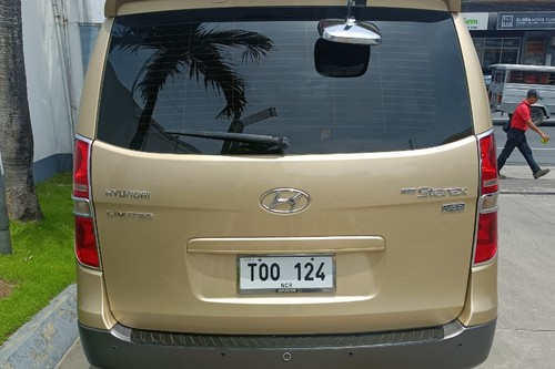 Used 2011 Hyundai Grand Starex 2.5L Gold CRDi AT