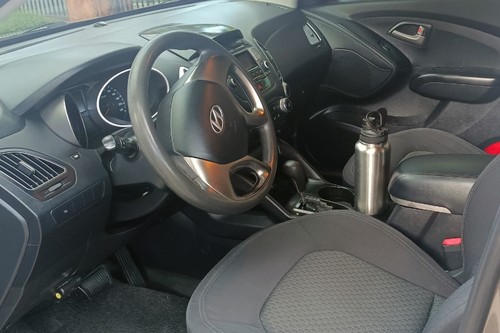 Old 2012 Hyundai Tucson 2.0L S AT