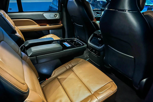 Used 2023 Lincoln Navigator 5.4L