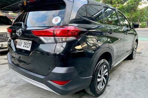 Second hand 2018 Toyota Rush 1.5 E AT 