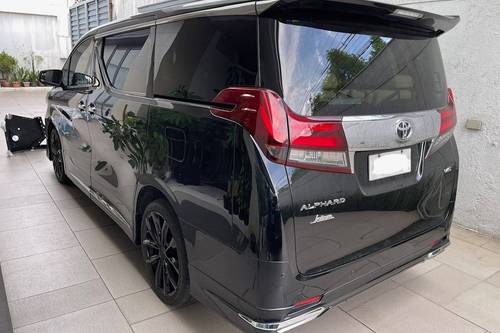 2016 Toyota Alphard