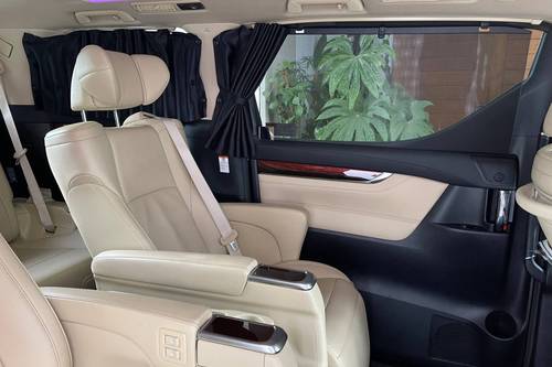 2016 Toyota Alphard