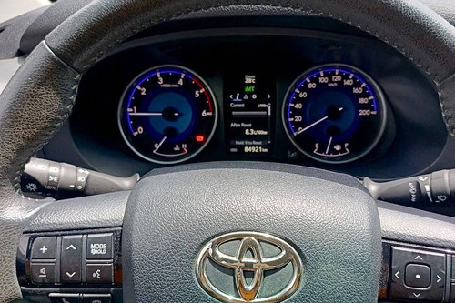 Second hand 2017 Toyota Hilux 2.8 G DSL 4x4 M/T 