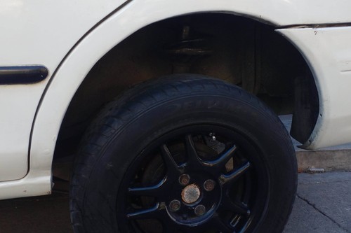 Used 1999 Mazda 323 Familia MT