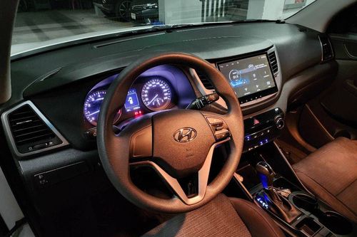 Old 2018 Hyundai Tucson 2.0L GLS AT