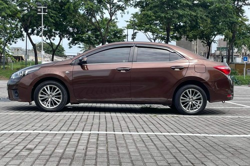 Used 2015 Toyota Corolla Altis 1.6 V AT