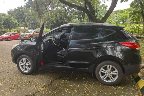 Old 2011 Hyundai Tucson 2.0L GLS AT