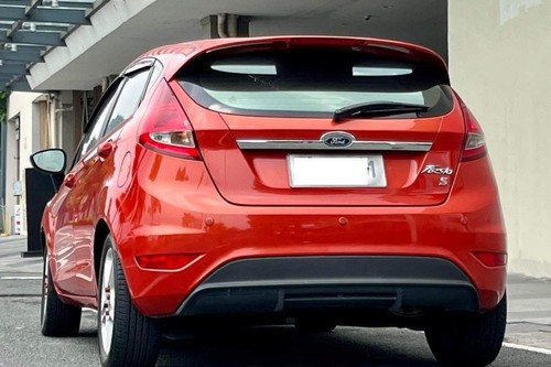 Old 2012 Ford Fiesta Hatchback 1.6L Sport AT