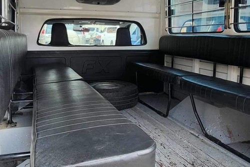 Second hand 2016 Toyota Hilux FX 4x2 With Rear Aircon 