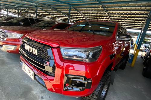 Second hand 2019 Toyota Hilux Conquest 2.8 4x4 A/T 