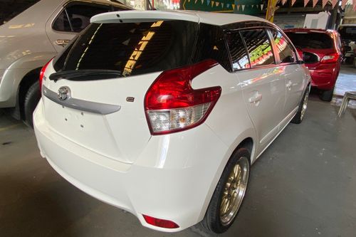 Old 2015 Toyota Yaris 1.3L E AT