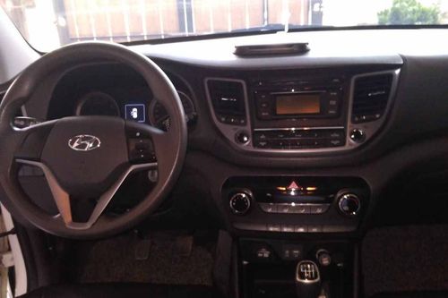 Old 2016 Hyundai Tucson 2.0L GLS AT