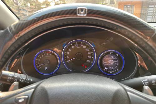 Second hand 2014 Honda City 1.5 V CVT Honda Sensing 