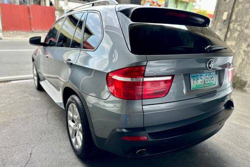 Old 2010 BMW X5 xDrive30d