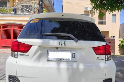 Second hand 2015 Honda Mobilio 1.5L V AT 