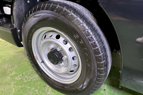 Used 2024 Nissan Urvan 15 Seater SHUTTLE