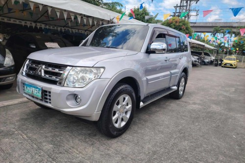 Old 2013 Mitsubishi Pajero GLS 3.2 Di-D 4WD AT
