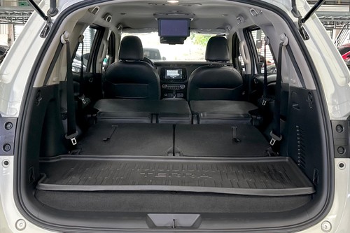 Used 2024 Nissan Terra 2.5L 4x2 VL AT