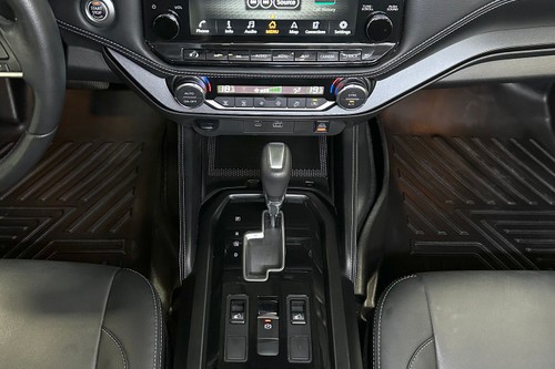 Used 2024 Nissan Terra 2.5L 4x2 VL AT