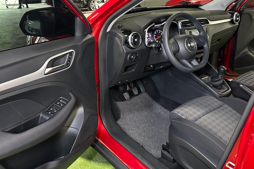 Used 2024 MG ZS Style MT