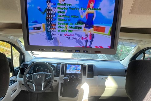 Old 2023 Toyota Hiace GL Grandia Tourer A/T