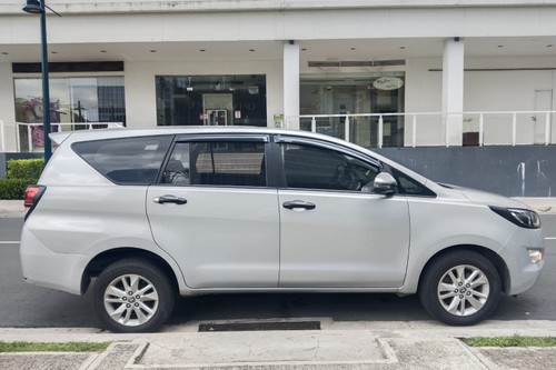 Second hand 2020 Toyota Innova 2.8 E Diesel AT 