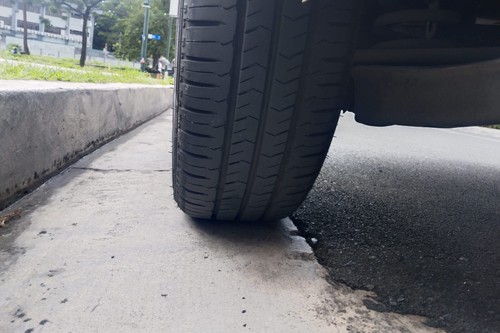 Old 2020 Toyota Innova 2.8 E Diesel AT