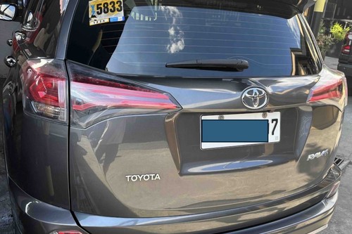 Second hand 2016 Toyota RAV 4 2.5L Active AT 