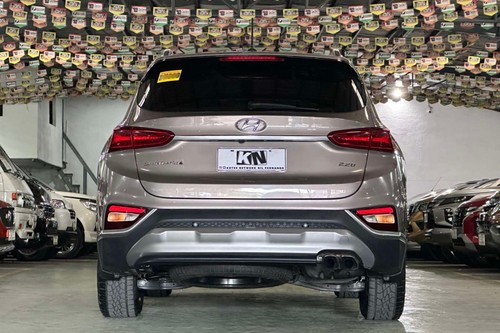 Second hand 2019 Hyundai Santa Fe 2.2 CRDi GLS 8A/T 2WD (Dsl) 