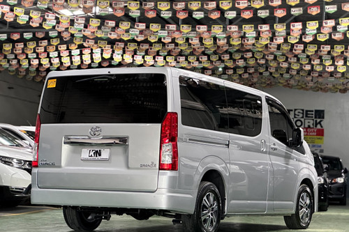 Used 2020 Toyota Hiace 3.0 GL Grandia MT