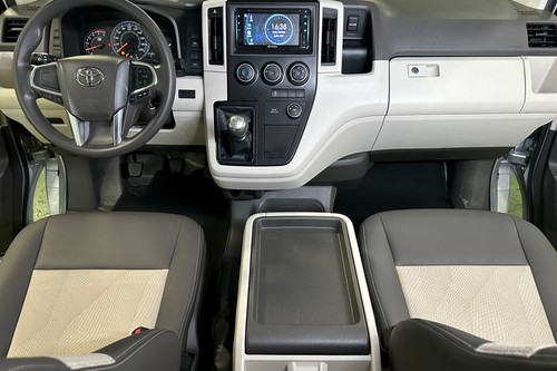 Used 2020 Toyota Hiace 3.0 GL Grandia MT