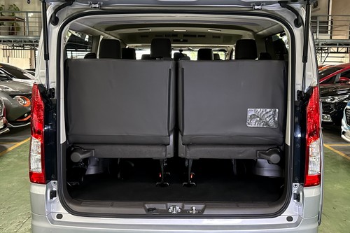 Used 2020 Toyota Hiace 3.0 GL Grandia MT