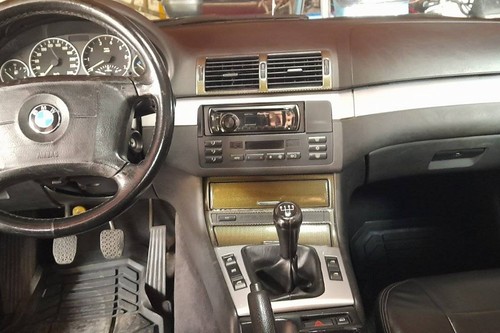 Old 2000 BMW 3 Series Sedan 316i