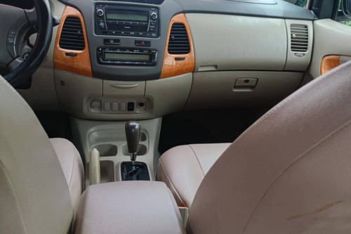 Used 2011 Toyota Innova 2.8L V AT