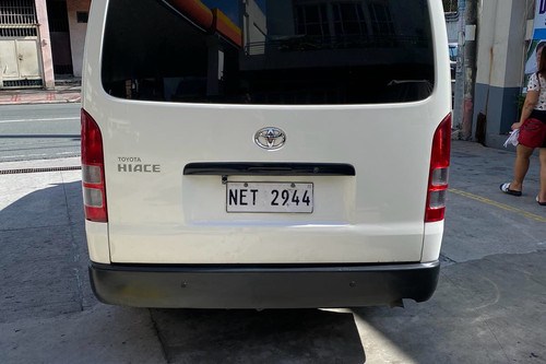 2nd Hand 2021 Toyota Hiace 3.0L Commuter MT