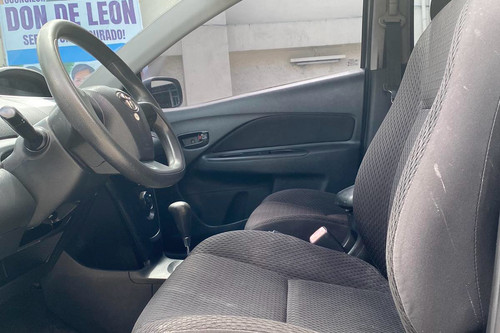 Second hand 2010 Toyota Vios 1.3L E MT 