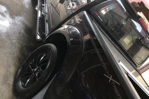 2nd Hand 2011 Nissan Navara 2.5L 4x4 EL 6MT