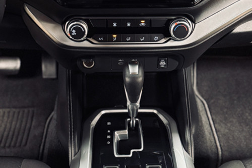 Used 2024 Nissan Terra 2.5L 4x2 VE AT