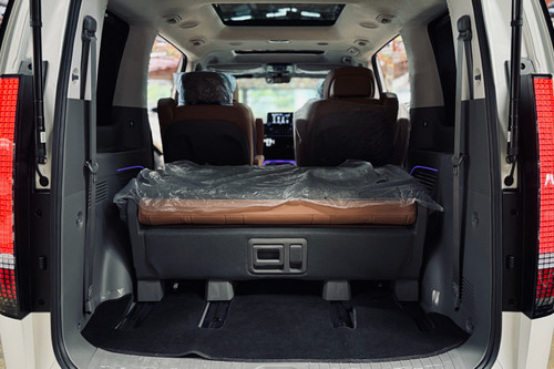 Used 2024 Hyundai Staria 2.2 CRDi Premium+ 8AT AWD 7-seater