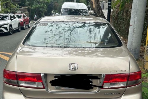 Second hand 2004 Honda Accord 2.0L i-VTEC 