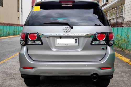 Used 2015 Toyota Fortuner Dsl AT 4x2 2.5 V